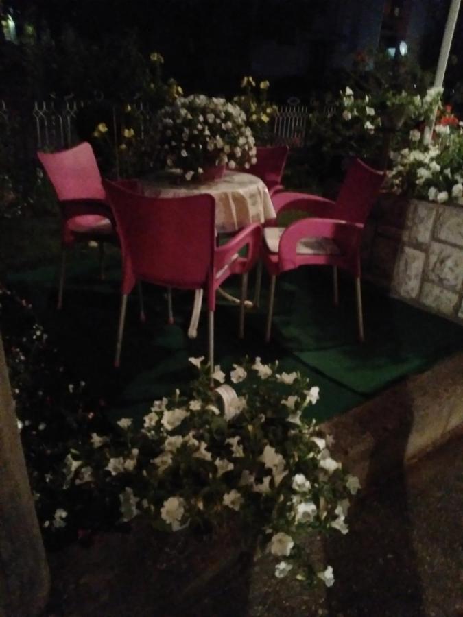 Appartement Cvijetna Oaza à Trebinje Extérieur photo